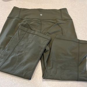 Lululemon Capris